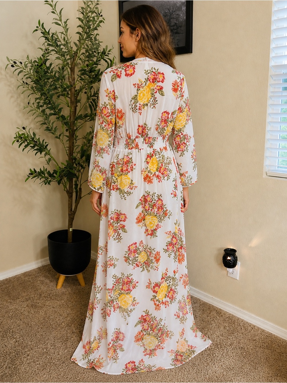 Live 4 Truth Cover-Up Kimono Boho White & Red Floral - Picture 2 of 8